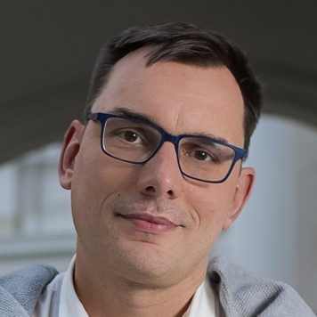 dr hab. Marcin Koszowy, prof. PW